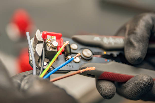 Best Affordable Emergency Electrician  in Embreeville, TN